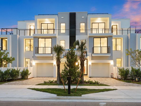 408 SE 2nd Street, Delray Beach FL 33483