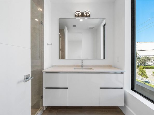 408 SE 2nd Street, Delray Beach FL 33483