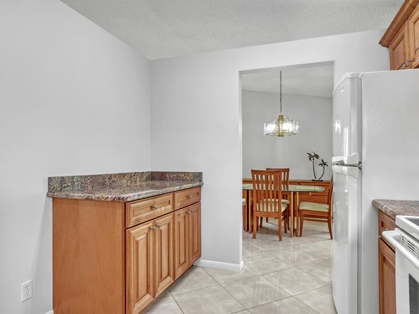 1265 Pine Sage Circle, West Palm Beach FL 33409