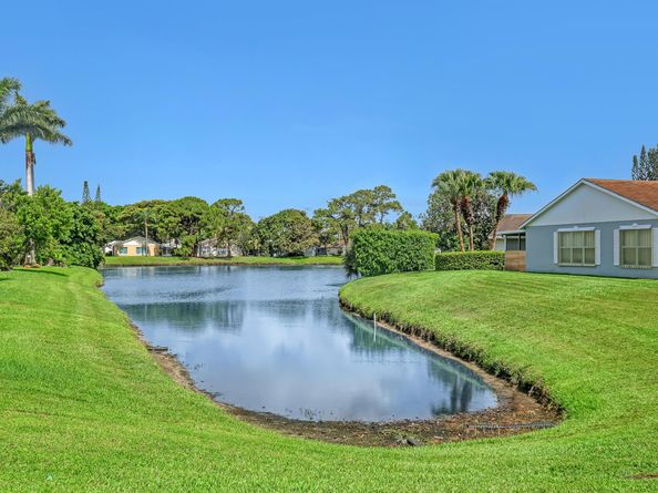 1265 Pine Sage Circle, West Palm Beach FL 33409