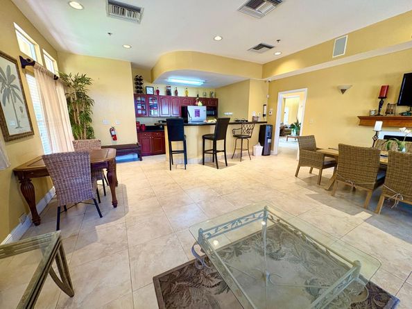 2371 NW 33 St 712, Oakland Park FL 33309