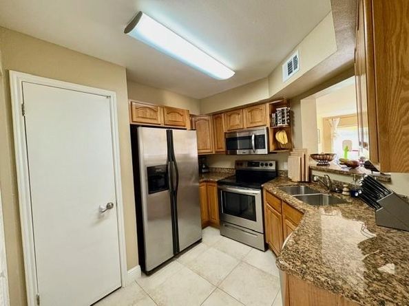 2371 NW 33 St 712, Oakland Park FL 33309