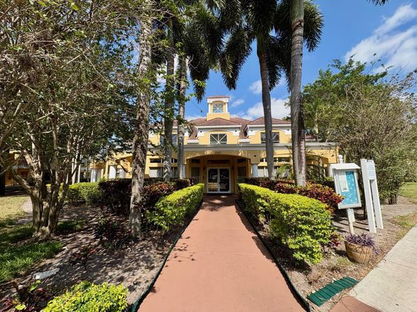 2371 NW 33 St 712, Oakland Park FL 33309