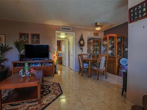 1455 N 12th Ct 2B, Hollywood FL 33019