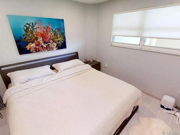 17700 N Bay Road 702, Sunny Isles Beach FL 33160