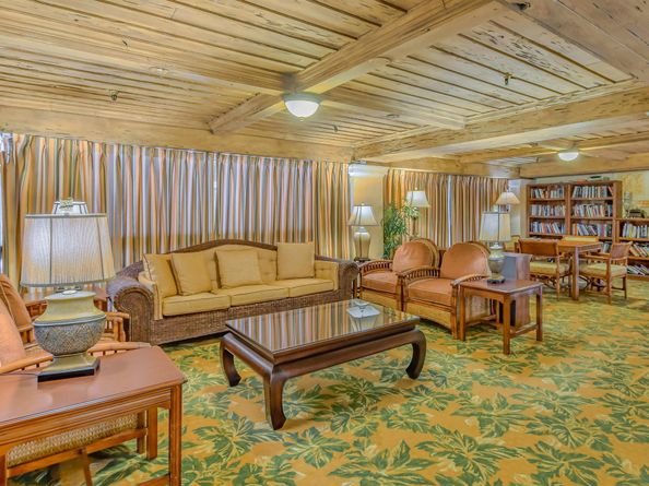 235 Sunrise Avenue 1050, Palm Beach FL 33480