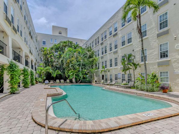 235 Sunrise Avenue 1050, Palm Beach FL 33480