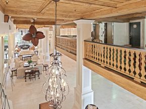 235 Sunrise Avenue 1050, Palm Beach FL 33480