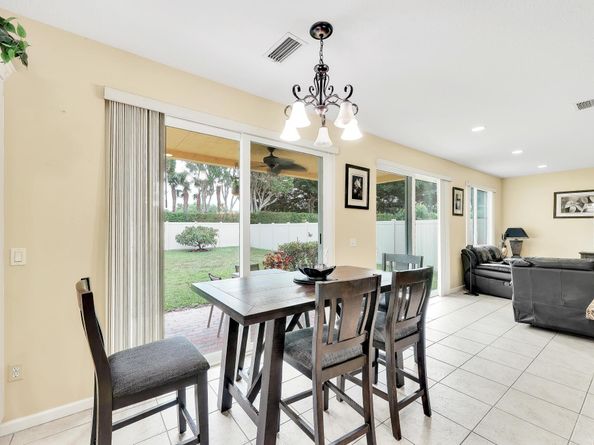 9161 Dupont Place, Wellington FL 33414