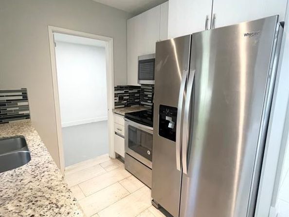 1835 Park Ln, Fort Lauderdale FL 33315