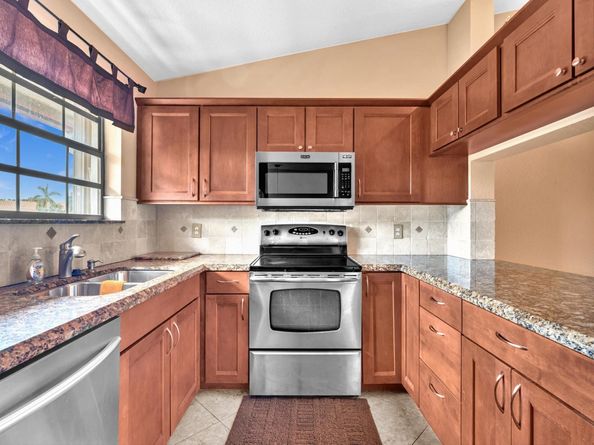 306 Congressional Way 306, Deerfield Beach FL 33442