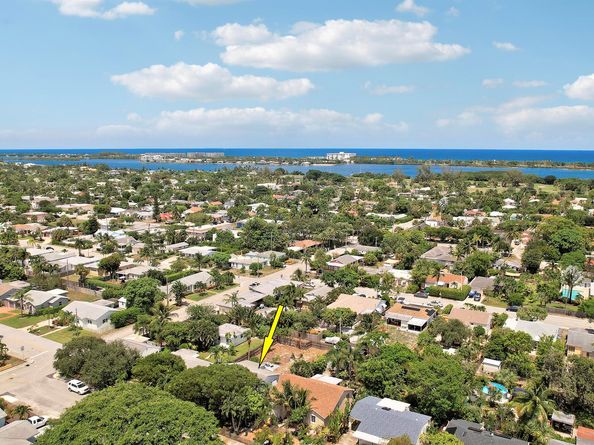 1222 N L Street, Lake Worth Beach FL 33460
