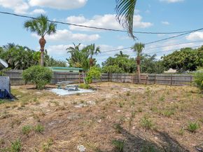 1222 N L Street, Lake Worth Beach FL 33460