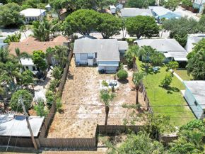 1222 N L Street, Lake Worth Beach FL 33460