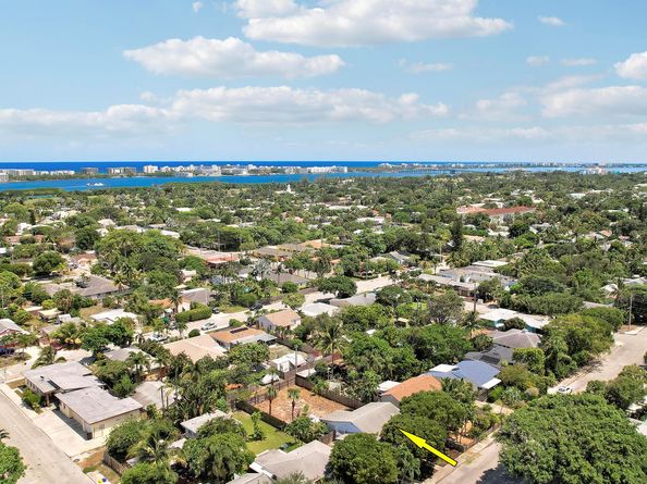 1222 N L Street, Lake Worth Beach FL 33460