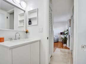 32 Abbey Lane 205, Delray Beach FL 33446