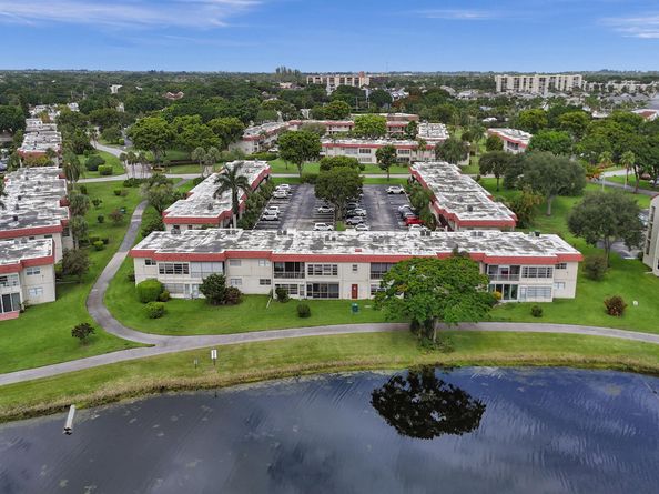 32 Abbey Lane 205, Delray Beach FL 33446