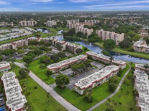 32 Abbey Lane 205, Delray Beach FL 33446