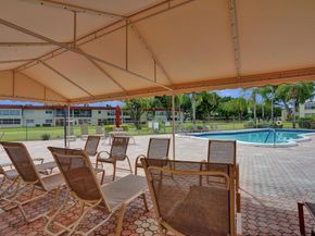 32 Abbey Lane 205, Delray Beach FL 33446