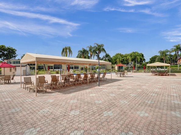 32 Abbey Lane 205, Delray Beach FL 33446