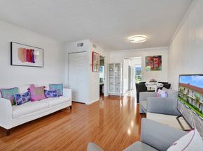 32 Abbey Lane 205, Delray Beach FL 33446