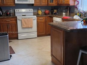 1084 SE 13th Avenue, Homestead FL 33035