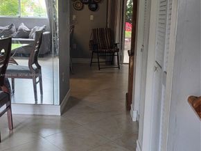 1084 SE 13th Avenue, Homestead FL 33035