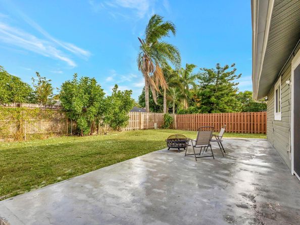 5588 Barnstead Circle, Lake Worth FL 33463