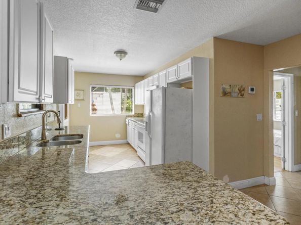 2412 N Ocean Boulevard, Fort Lauderdale FL 33305