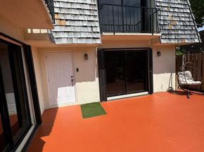 197 Lake Arbor Drive, Palm Springs FL 33461