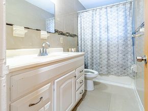 661 SW 28th Way, Fort Lauderdale FL 33312