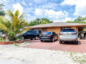661 SW 28th Way, Fort Lauderdale FL 33312