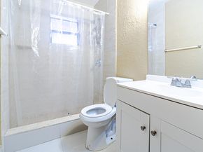 661 SW 28th Way, Fort Lauderdale FL 33312