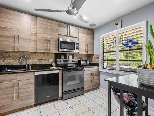 7951 Eastlake Drive 4D, Boca Raton FL 33433