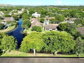 3264 Carambola Cir 3264, Coconut Creek FL 33066