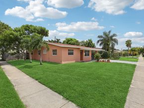 7591 Polk St, Hollywood FL 33024
