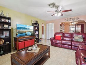 7591 Polk St, Hollywood FL 33024