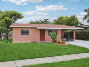 7591 Polk St, Hollywood FL 33024