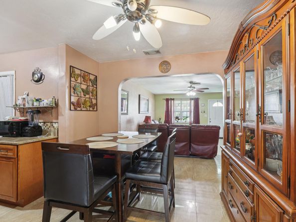 7591 Polk St, Hollywood FL 33024