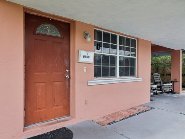 7591 Polk St, Hollywood FL 33024