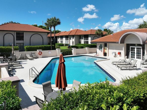 350 Club Circle 206, Boca Raton FL 33487