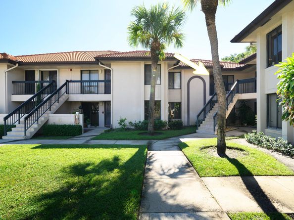 350 Club Circle 206, Boca Raton FL 33487