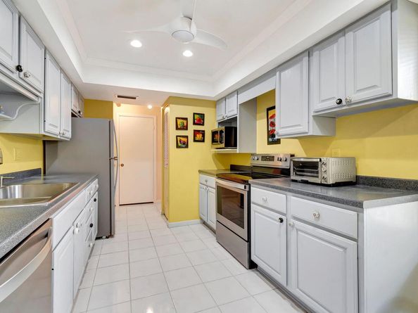 5920 Forest Grove Drive 3, Boynton Beach FL 33437