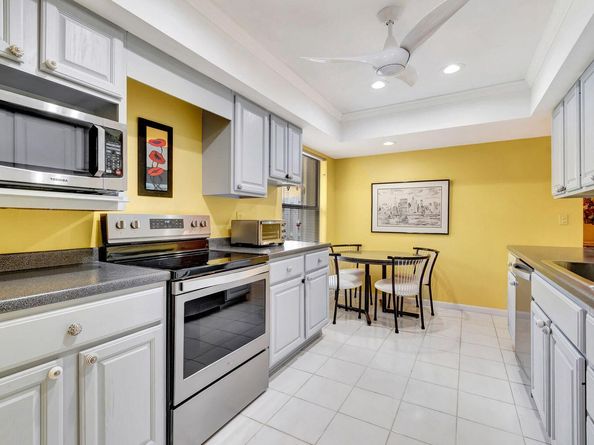 5920 Forest Grove Drive 3, Boynton Beach FL 33437