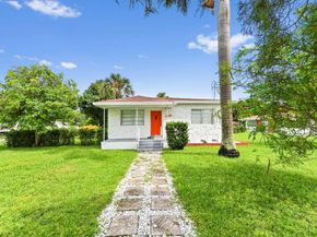 538 SW 7th Street, Hallandale Beach FL 33009
