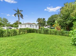 538 SW 7th Street, Hallandale Beach FL 33009