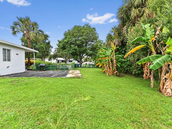 538 SW 7th Street, Hallandale Beach FL 33009