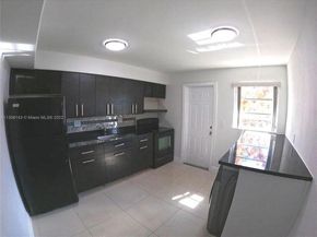 538 SW 7th Street, Hallandale Beach FL 33009