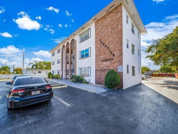 2420 Johnson St 107, Hollywood FL 33020