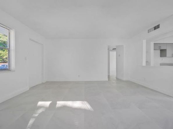 2420 Johnson St 107, Hollywood FL 33020